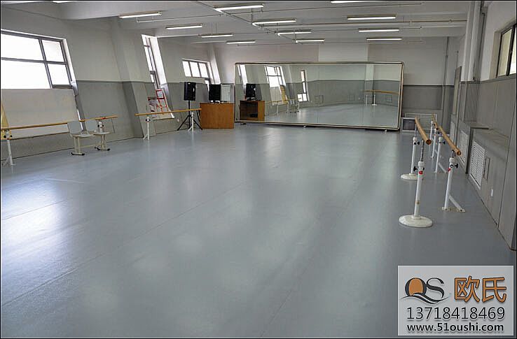 进口舞台地板胶铺设工程之临沂大学艺术中心