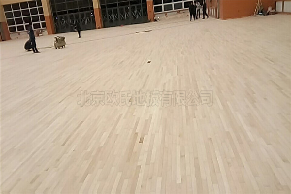 篮球木地板——辽宁盘锦大洼··中学成功案例